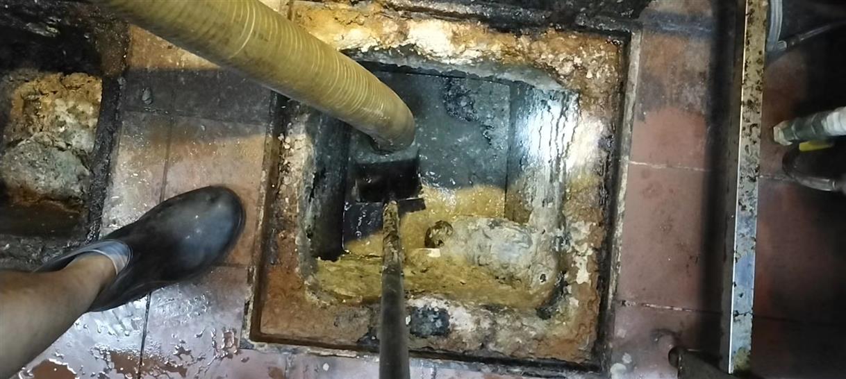 上甘岭化油池清理-污水池清掏