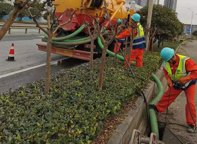 上甘岭市政管道清淤